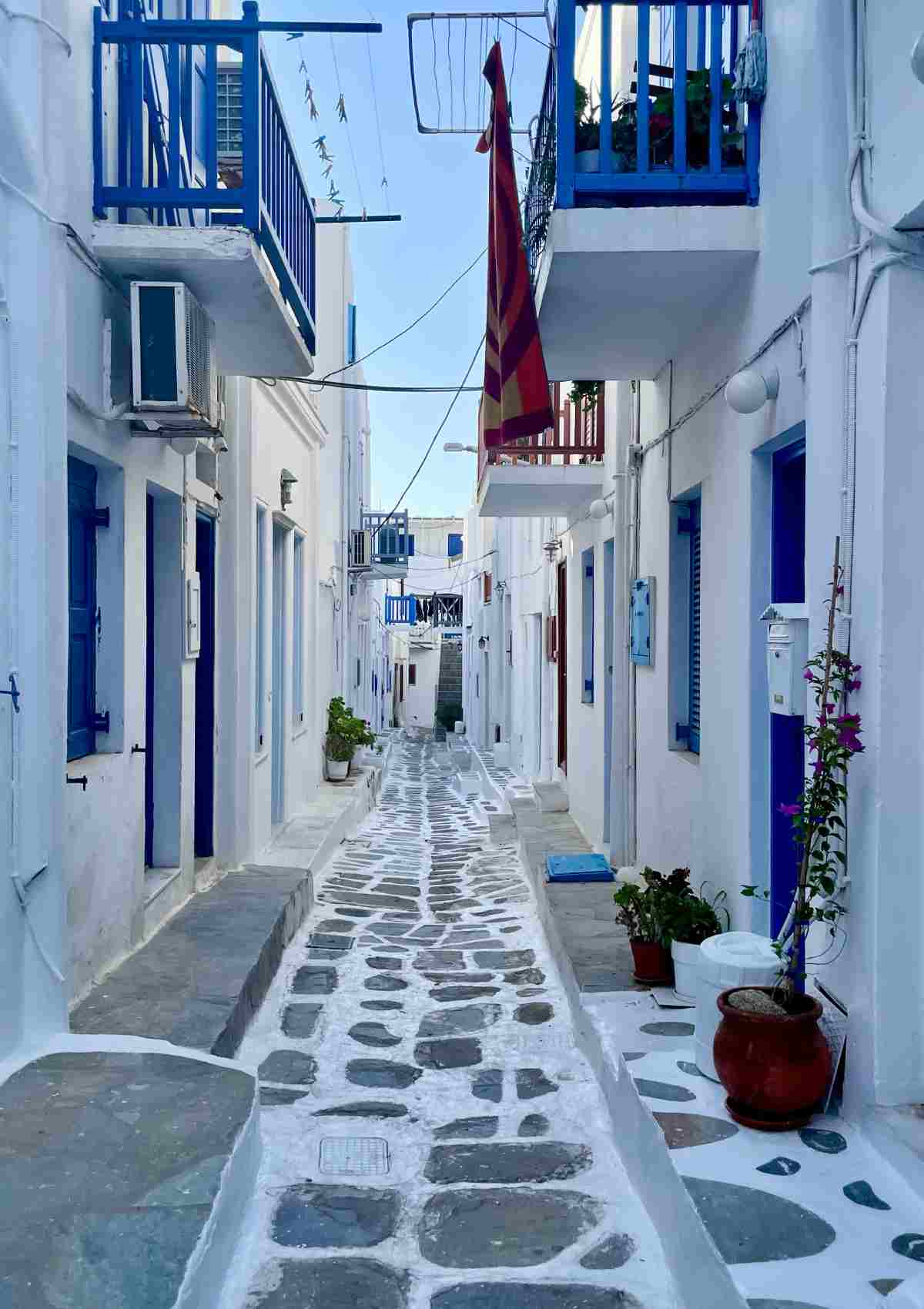 Santorini & Mykonos — photo 1